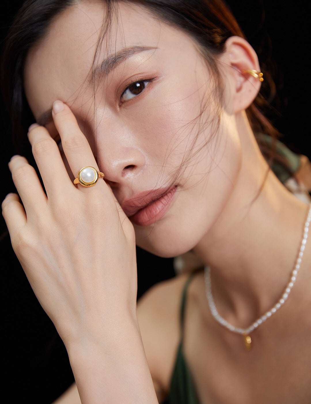 Minimal Freshwater Pearl Open Ring featuring natural pearls and gold vermeil, elegantly designed for adjustable fit.