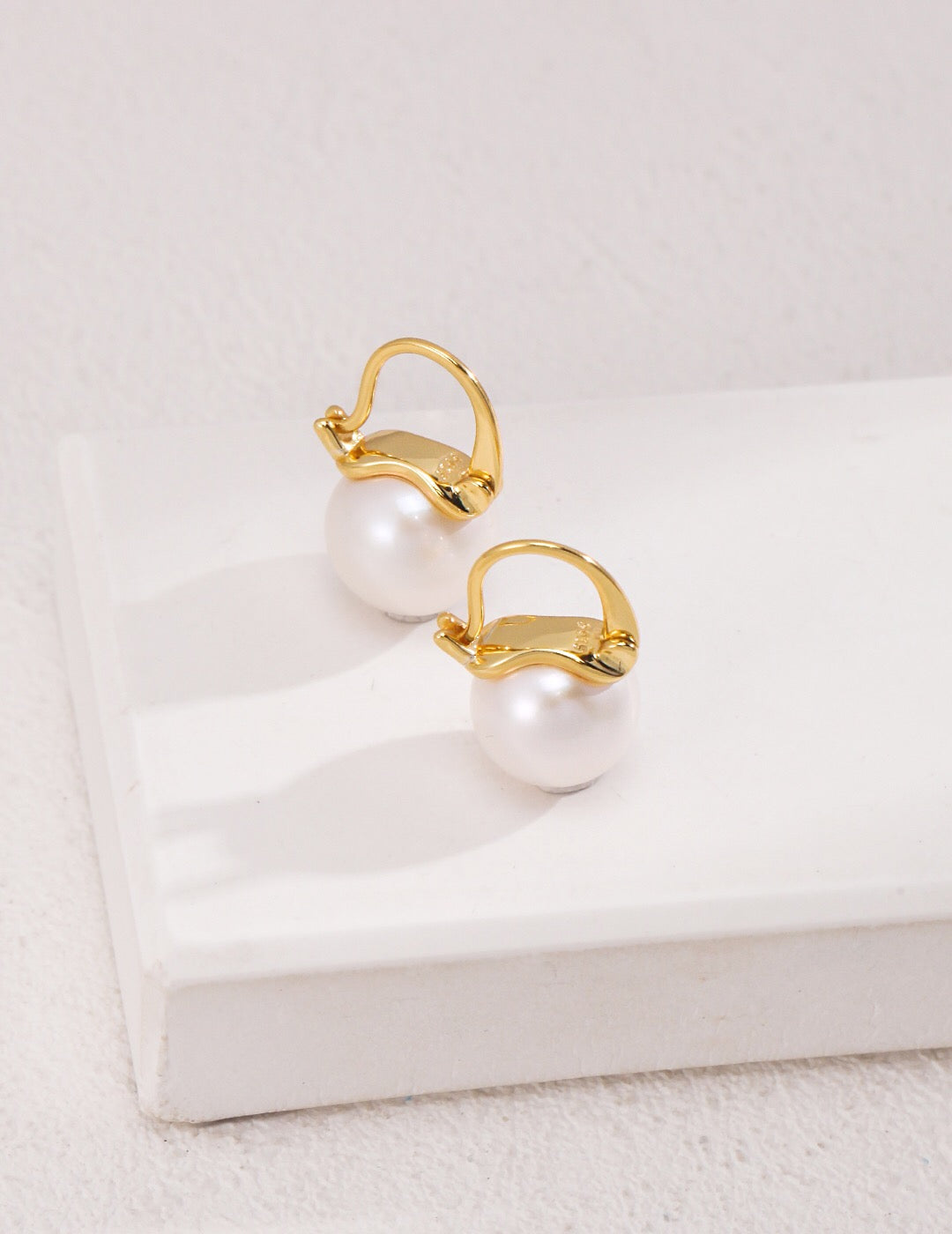 Elegant Natural Pearl Earrings featuring gold vermeil setting, handcrafted with natural pearls.