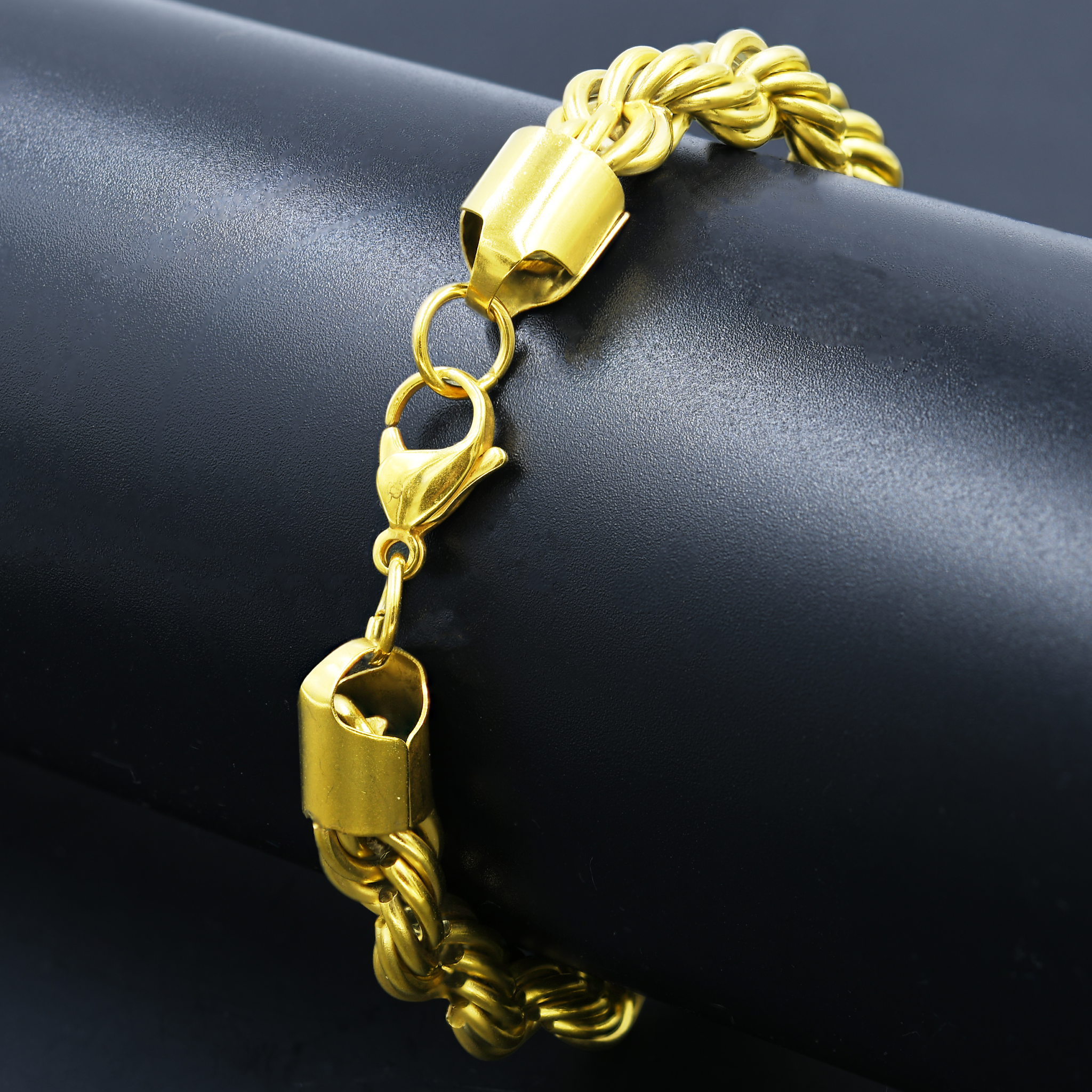 NATTY Steel Rope Bracelet showcasing a stylish stainless steel design with a sleek rope pattern, perfect for enhancing any outfit.