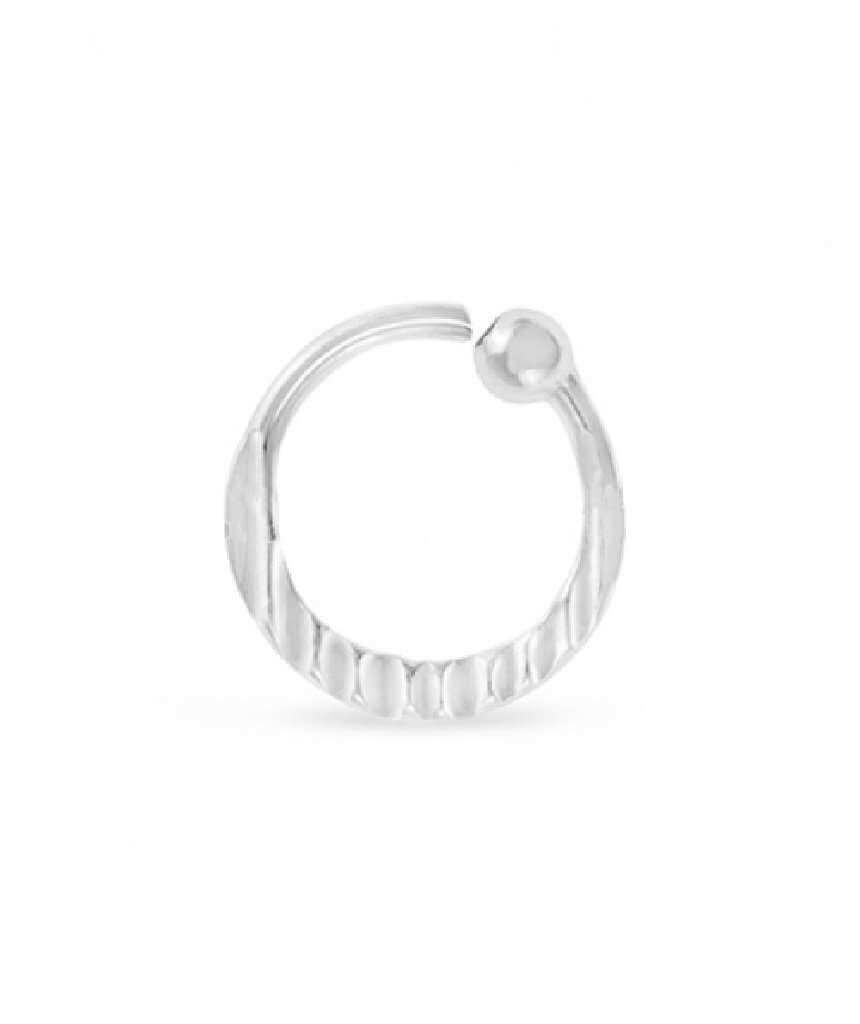 Elegant 925 sterling silver nose ring with a hammered cut design, showcasing its unique texture and shine.