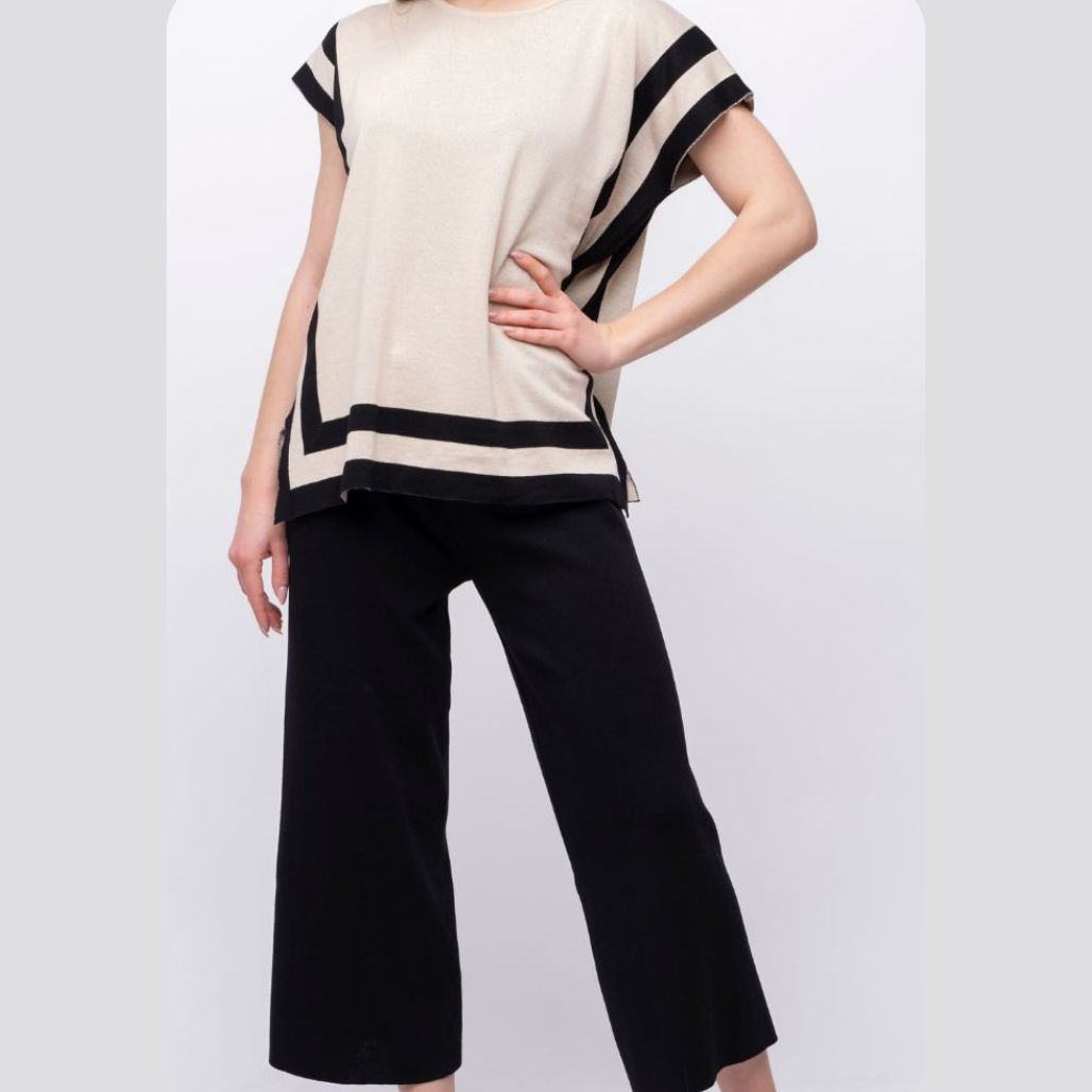 O-Neck Short Sleeve Loose Square Co-ord Set featuring an off-white top with black border and black wide-leg pants, perfect for casual wear.