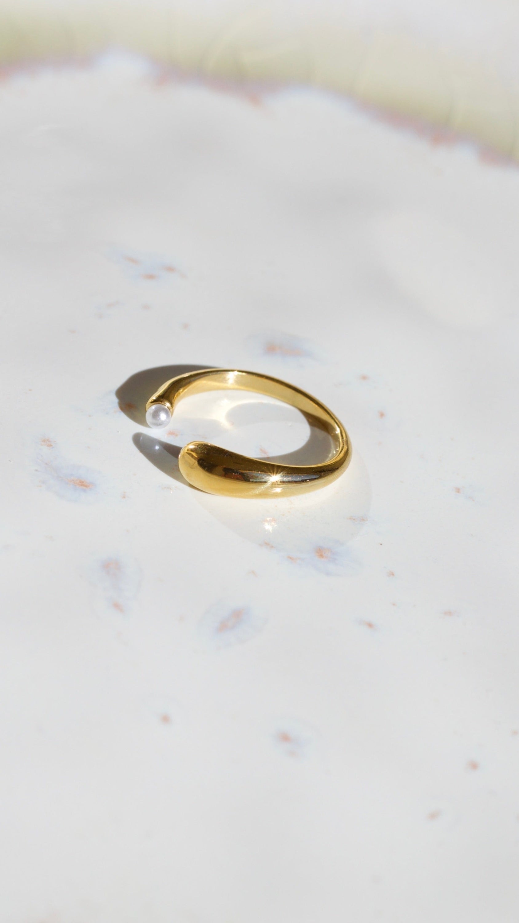 Open Gold Pearl Ring featuring a chunky asymmetrical waterdrop design with a white shell pearl, crafted from stainless steel with 18K gold plating.