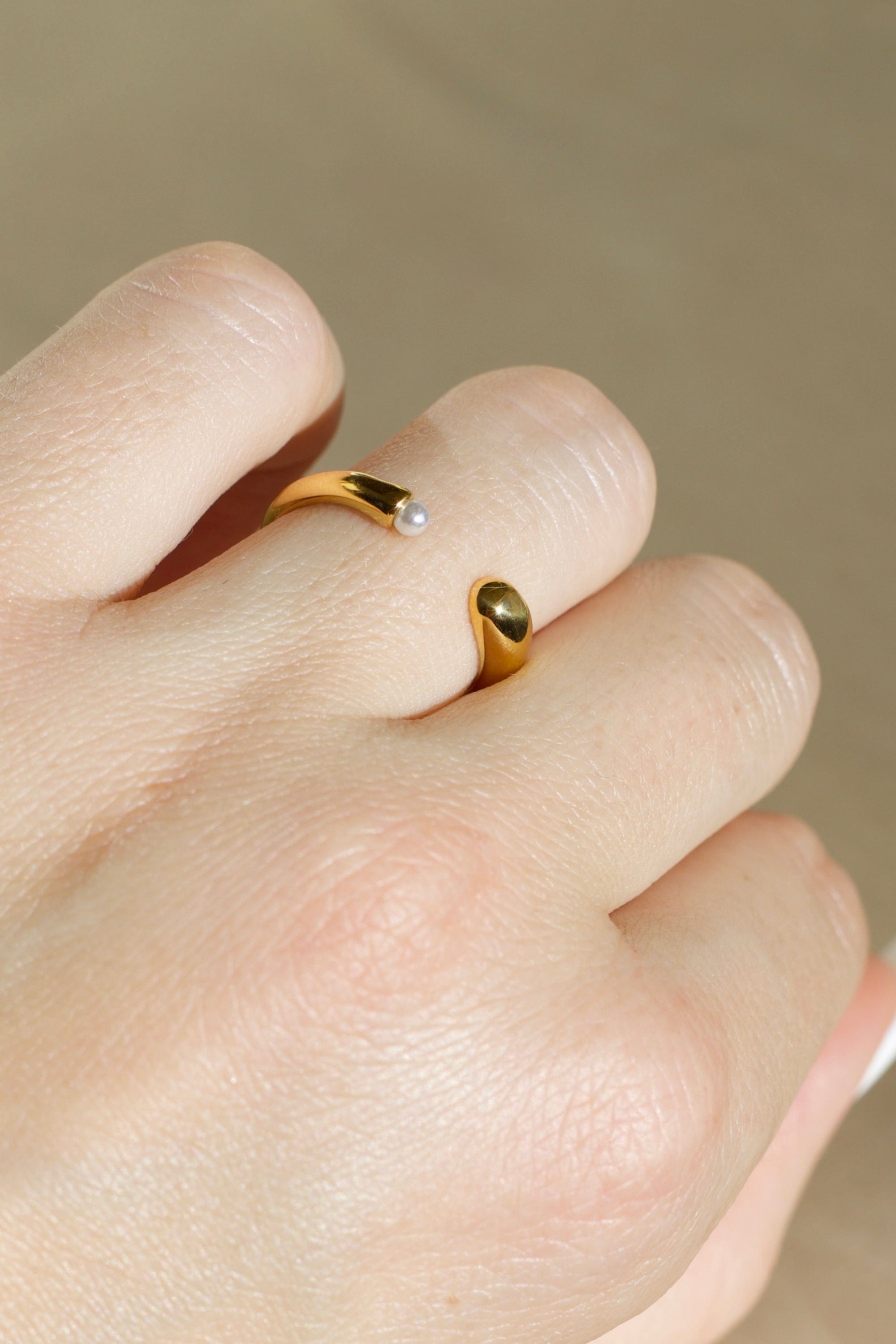 Open Gold Pearl Ring featuring a chunky asymmetrical waterdrop design with a white shell pearl, crafted from stainless steel with 18K gold plating.