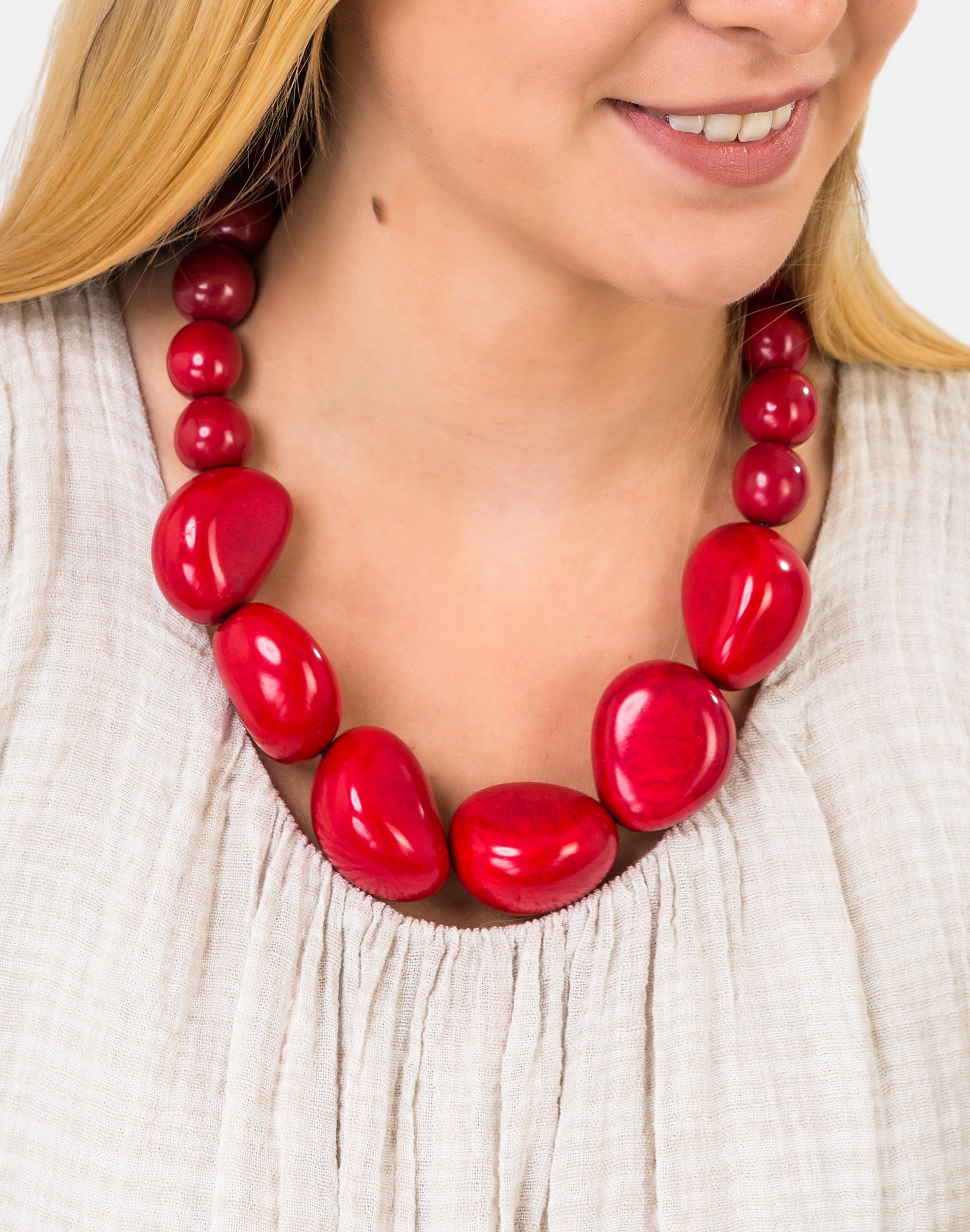 Organico Tagua Necklace featuring vibrant colors and handmade macrame clasp, showcasing its unique organic design.