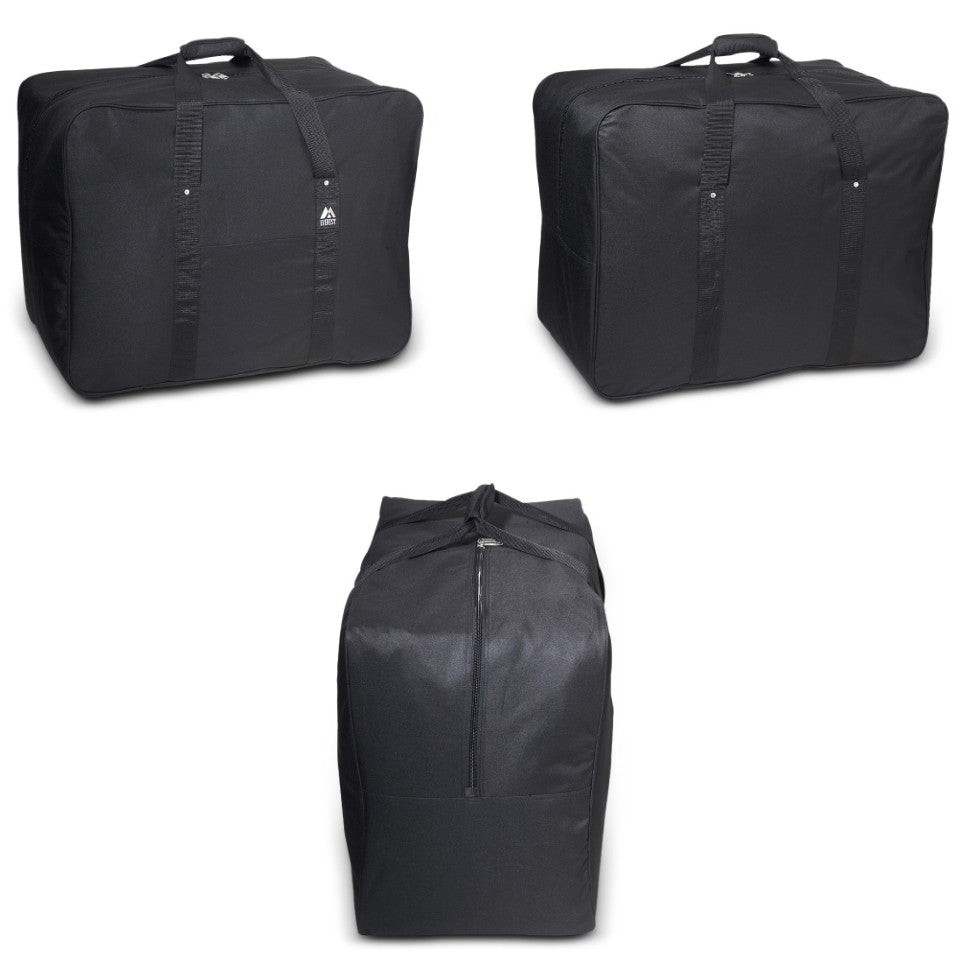 A spacious OVERSIZED CARGO BAG made of durable 600D polyester, featuring a zippered main compartment and a flat front pocket, ideal for travel and storage.