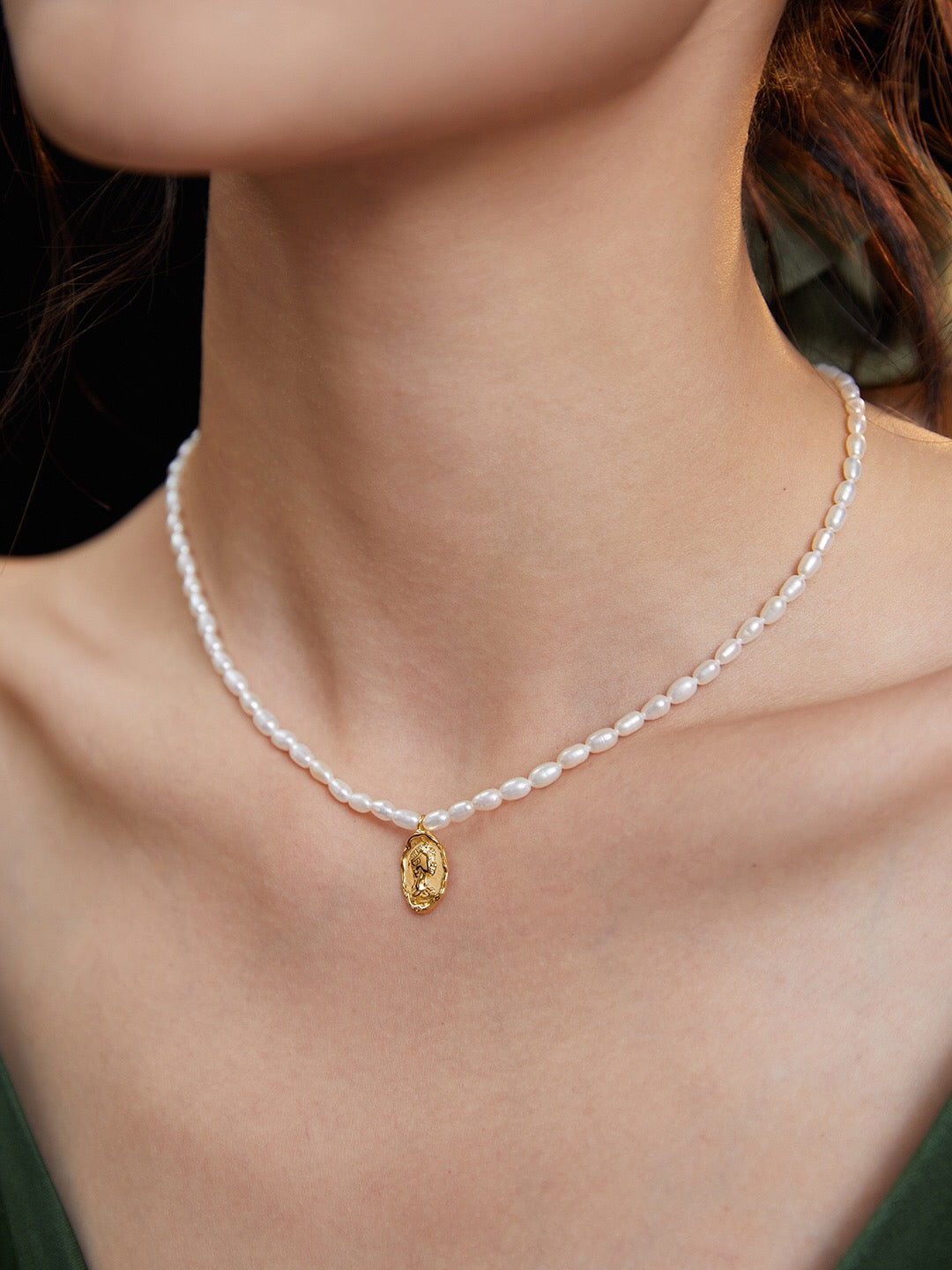 Elegant Pearl Dainty Oval Necklace featuring natural freshwater pearls and gold vermeil, perfect for any occasion.