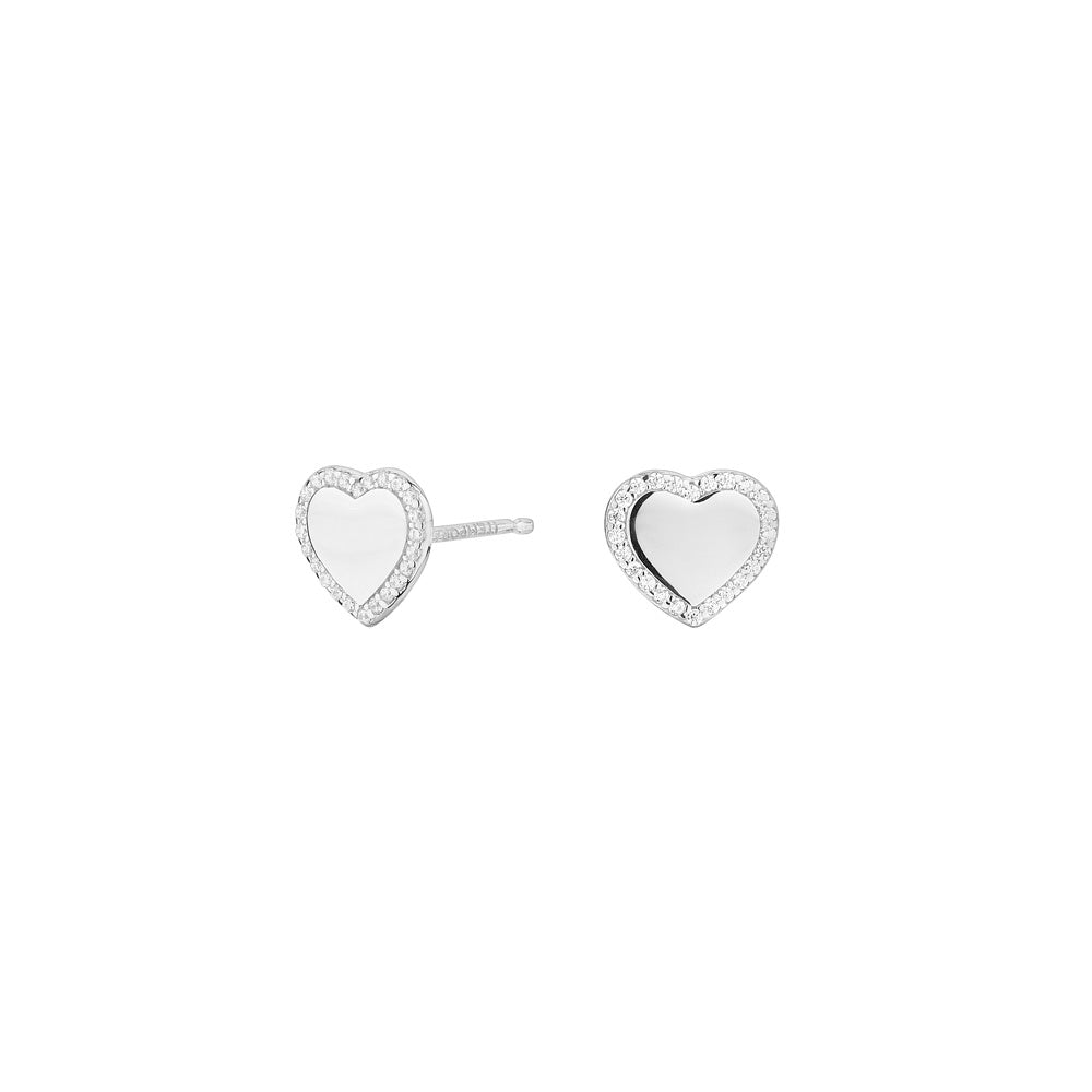 Pendientes Cube Corazón Botón en Plata de Primera Ley 925, con diseño geométrico y facetas cuadradas brillantes.