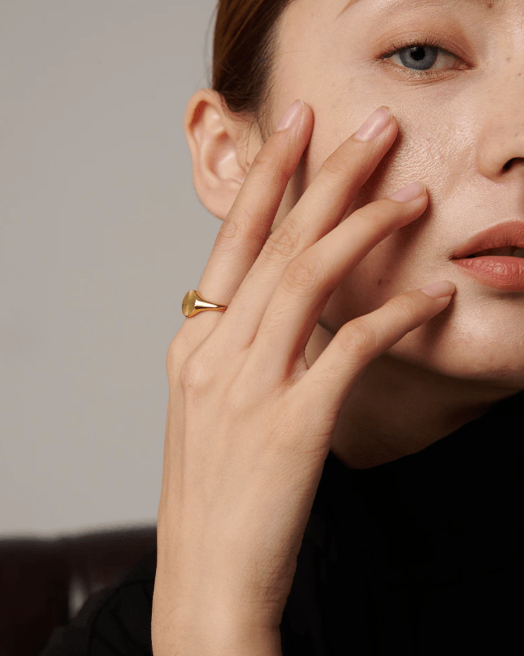 Peyton Geometric Starburst Ring in gold, showcasing a minimalist design with sun rays burst pattern, perfect for modern and vintage styles.