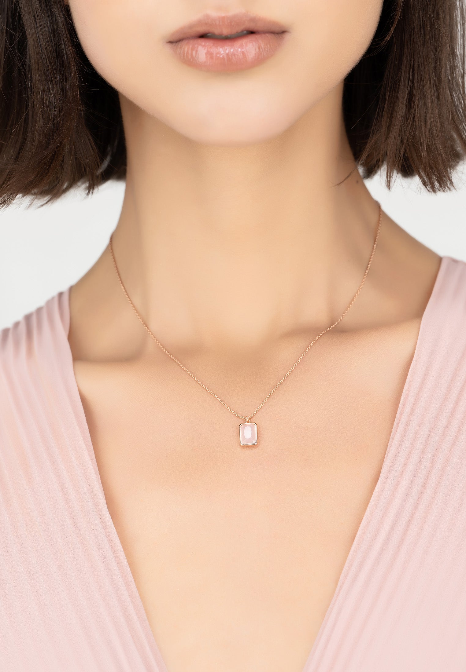 Portofino Necklace featuring a rectangular Rose Quartz gemstone in a luxurious rosegold setting, elegantly designed for everyday wear.