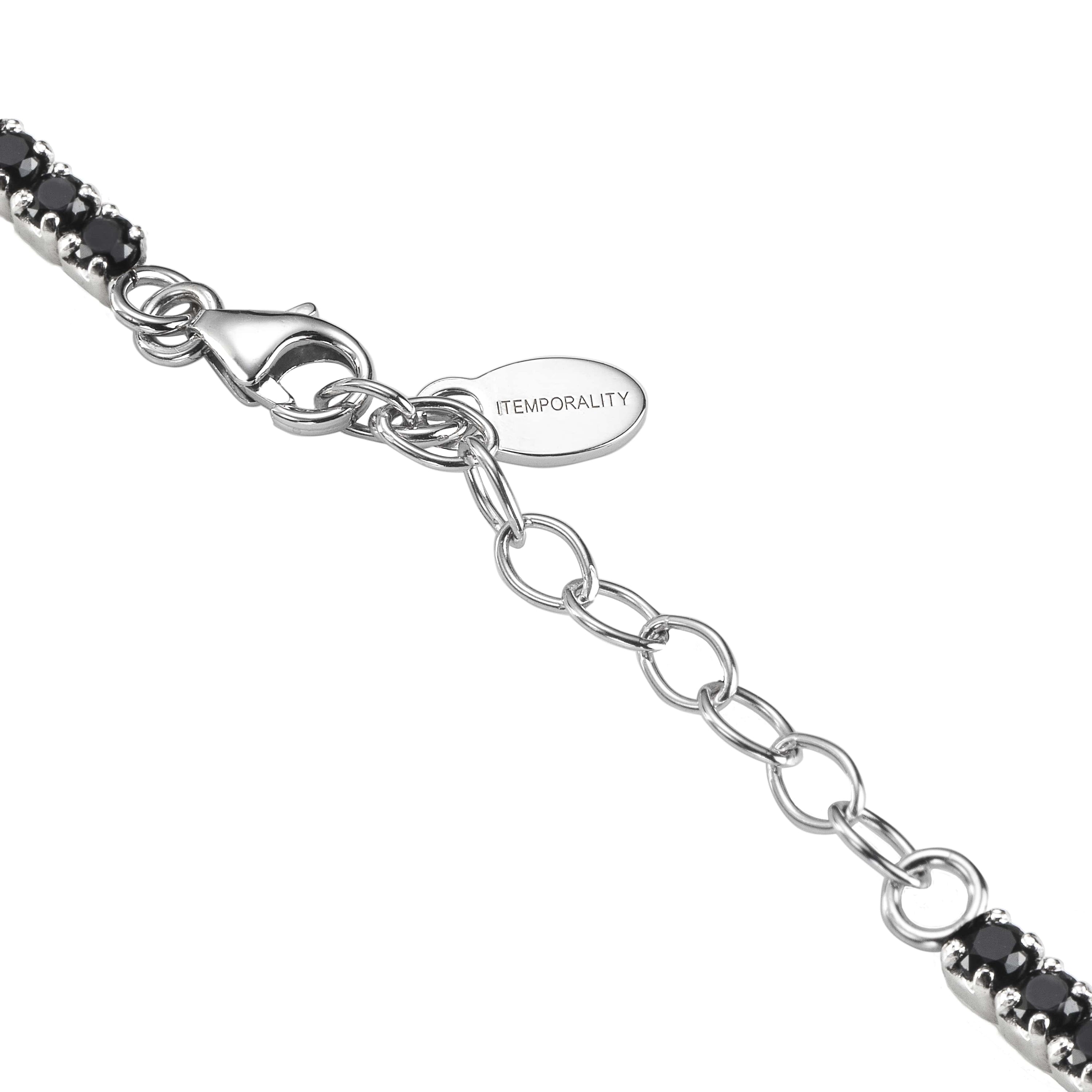 Pulsera Noche Plata de plata de ley con circonitas negras, elegante y sofisticada, ideal para looks nocturnos.