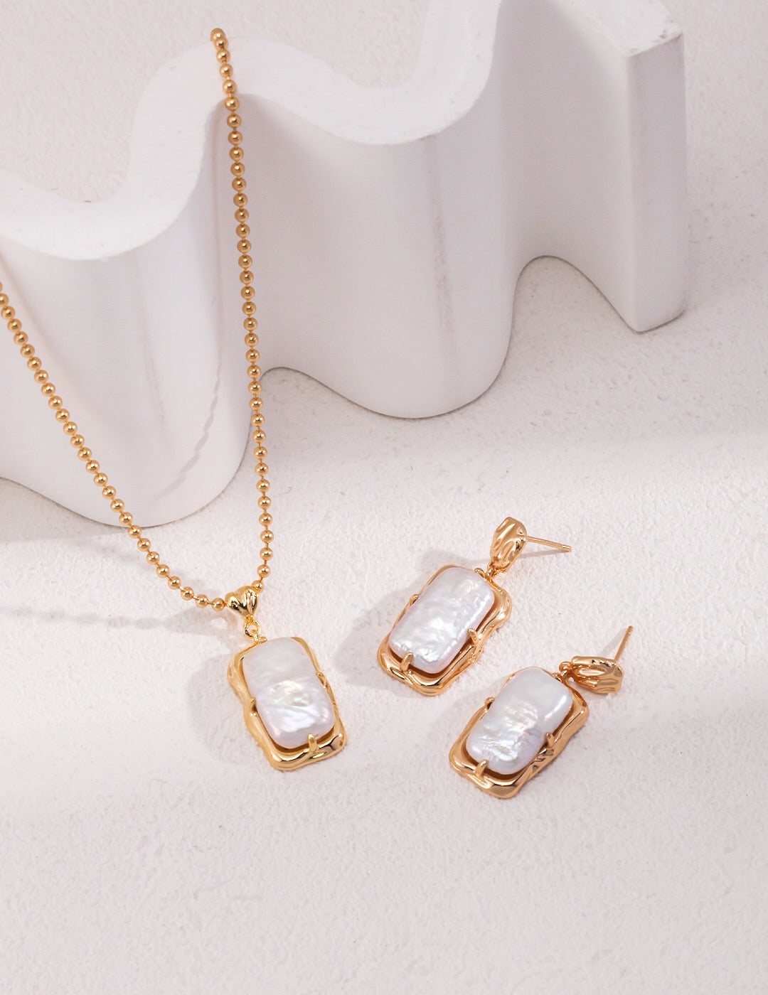 Elegant Rectangle Link Pearl Earrings featuring natural freshwater pearls and gold vermeil, beautifully handcrafted for a luxurious look.