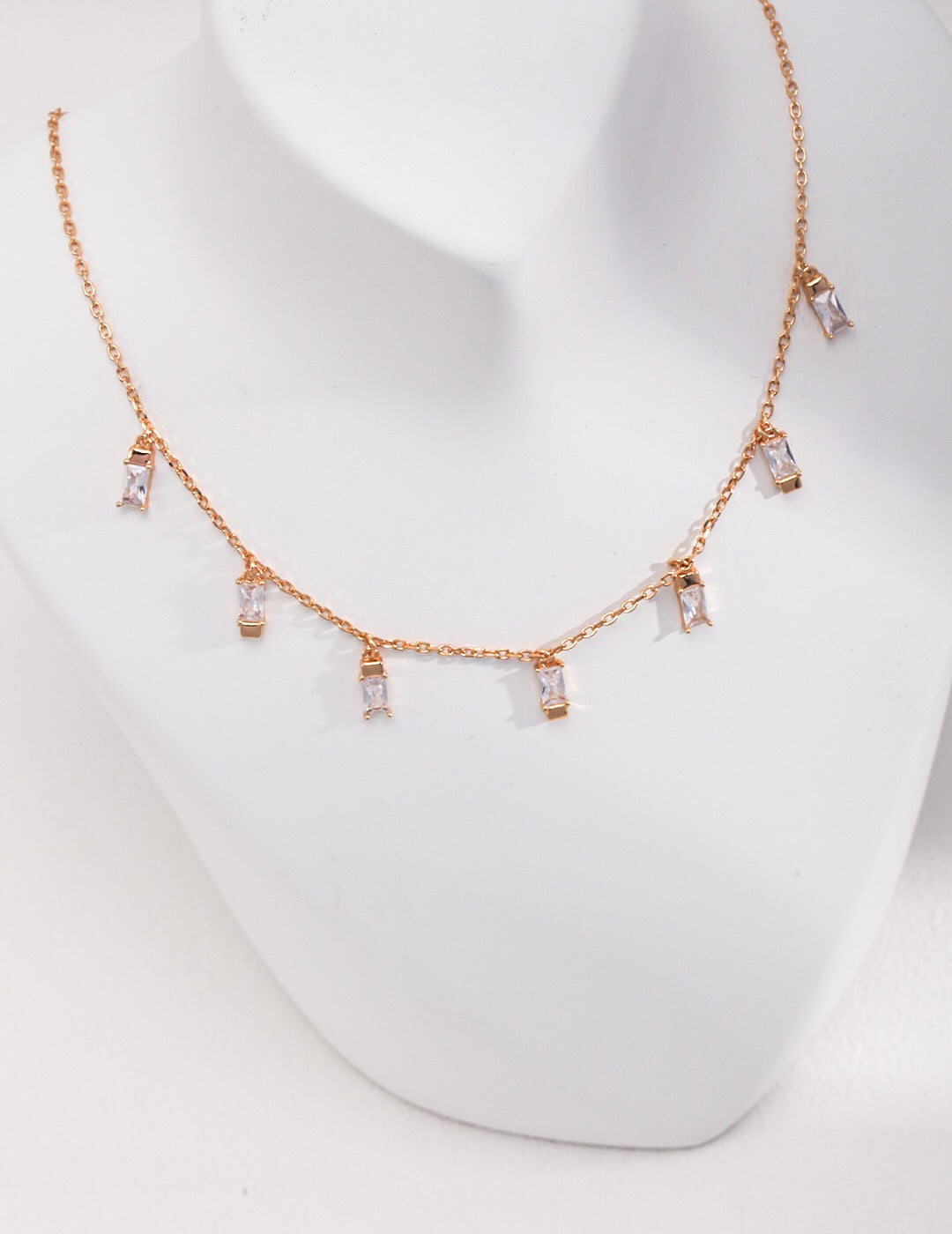 Elegant Rectangular Zircon Shape Necklace featuring a gold vermeil chain and a stunning zircon pendant.