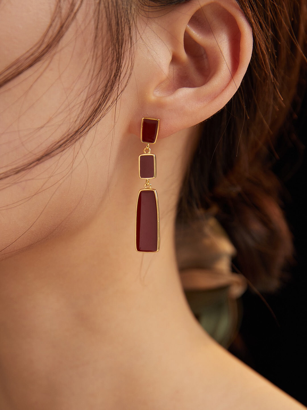 A pair of handmade Red Dripping Glaze Link Drop Earrings featuring a vibrant drip glaze finish and gold vermeil accents.