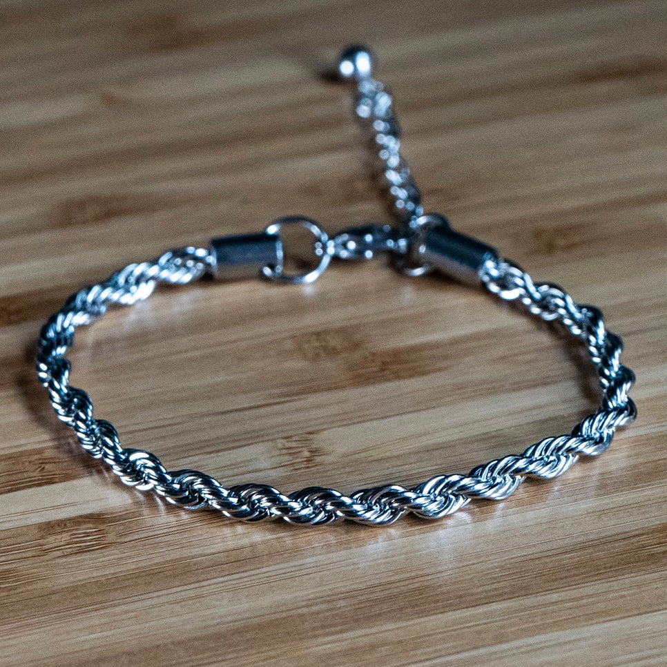 A stylish Rope Chain Steel Bracelet made of stainless steel, featuring a 20cm length and 5mm width, available in various colors.