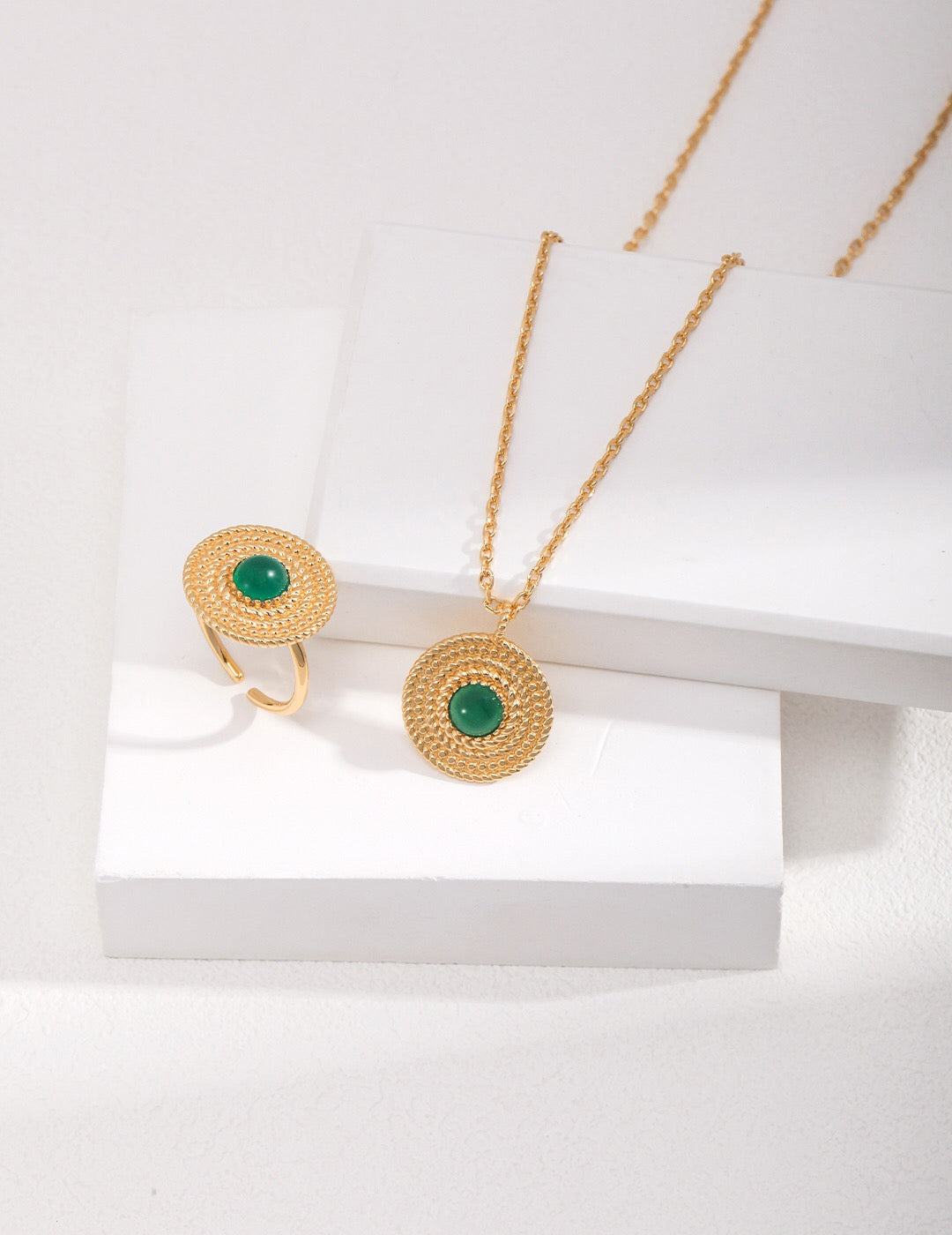 A beautifully handcrafted Round Chalcedony Gemstone Necklace featuring a gold vermeil pendant and adjustable chain.