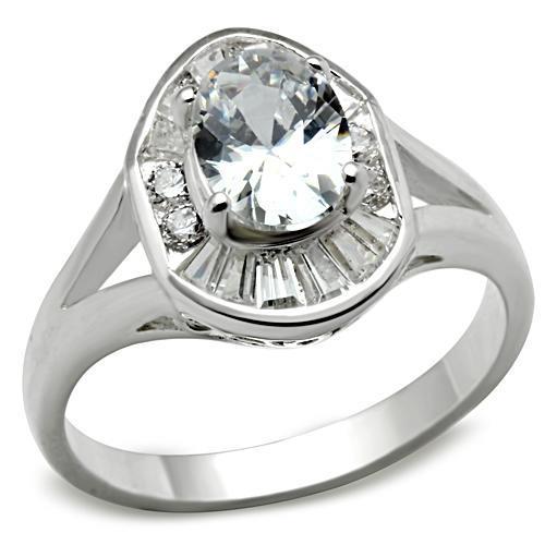 SS046 Silver 925 Sterling Silver Ring featuring a clear AAA Grade CZ stone, showcasing its elegant design and high-quality craftsmanship.