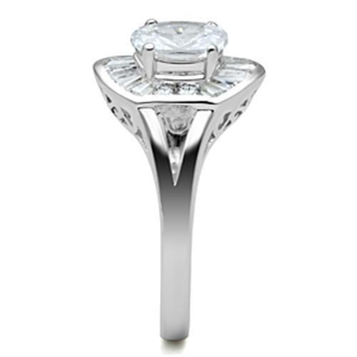 SS046 Silver 925 Sterling Silver Ring featuring a clear AAA Grade CZ stone, showcasing its elegant design and high-quality craftsmanship.