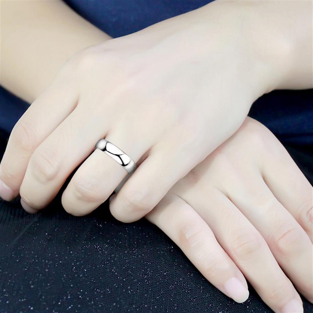 SS1375 Silver 925 Sterling Silver Ring with a smooth finish, showcasing its elegant and minimalist design without any stones.