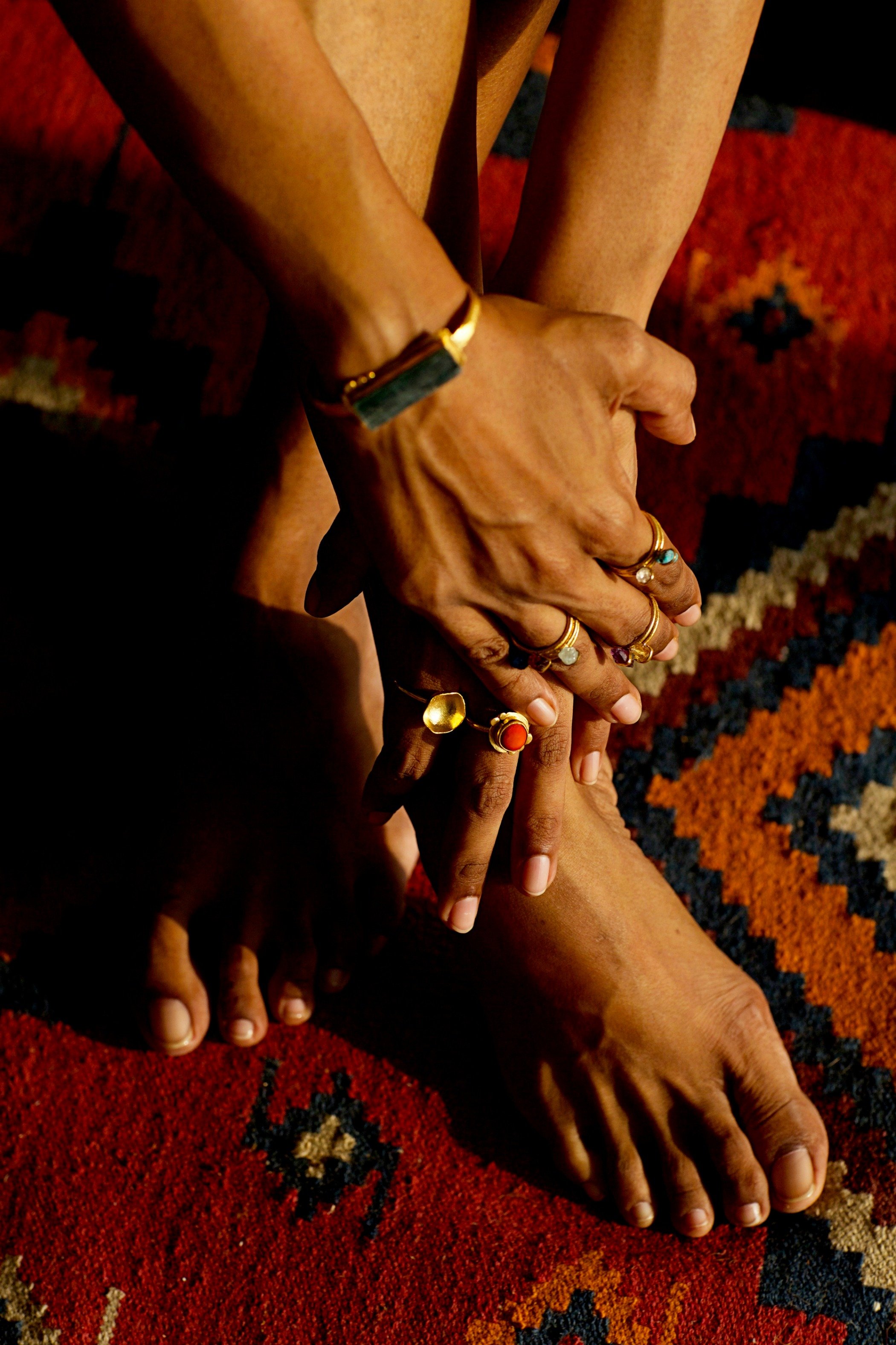 Sienna Raw Stone Ring featuring adjustable 18K gold plating and unique raw stones, showcasing its handmade craftsmanship.