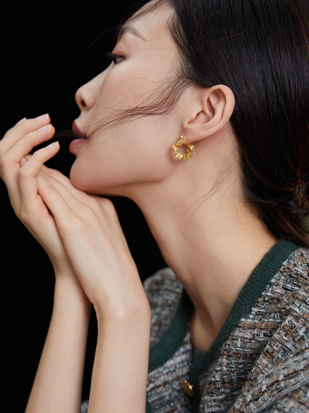 Elegant Silk Wreath Hoop Earrings made of gold vermeil, showcasing a unique design and luxurious finish.