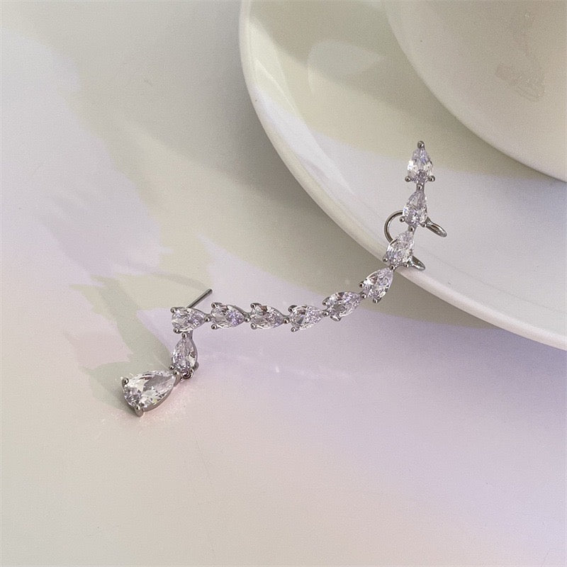 Single Shining Arc-Shaped Multi Zircon Water Drops Ear Stud and Clip featuring elegant design and sparkling accents.