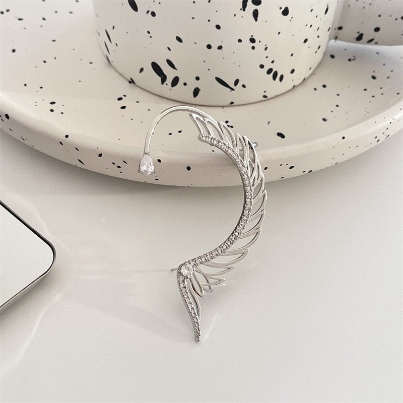 Single Shining Feathers Ear Stud and Ear-Hook featuring alloy and rhinestones, showcasing an elegant feather design.