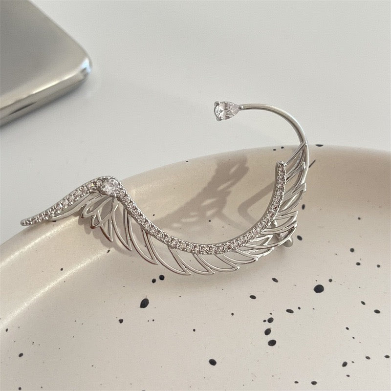 Single Shining Feathers Ear Stud and Ear-Hook featuring alloy and rhinestones, showcasing an elegant feather design.