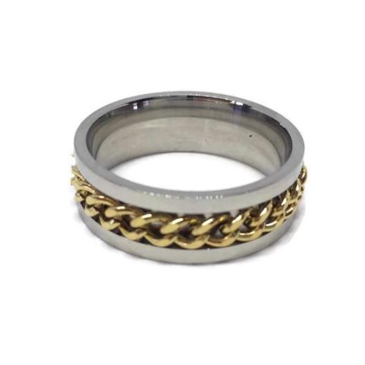 Spinning Curb Chain Band Ring made of stainless steel, featuring a unique spinning design, available in various sizes and colors.