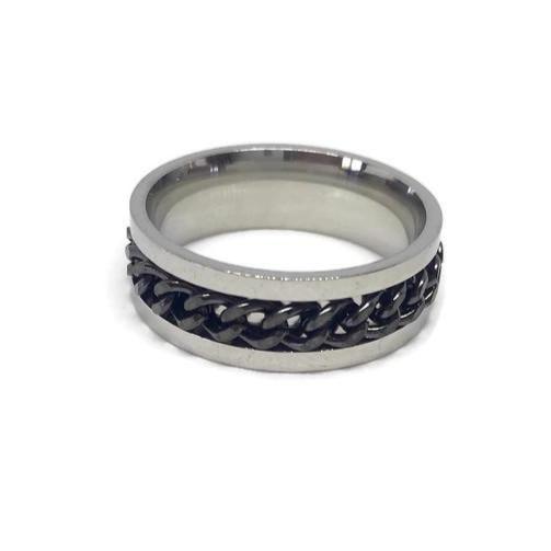 Spinning Curb Chain Band Ring made of stainless steel, featuring a unique spinning design, available in various sizes and colors.