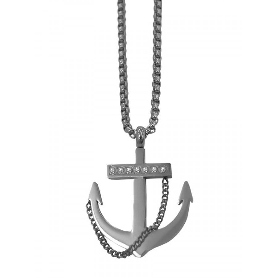 A stylish stainless steel chain featuring an elegant charm, perfect for everyday wear.