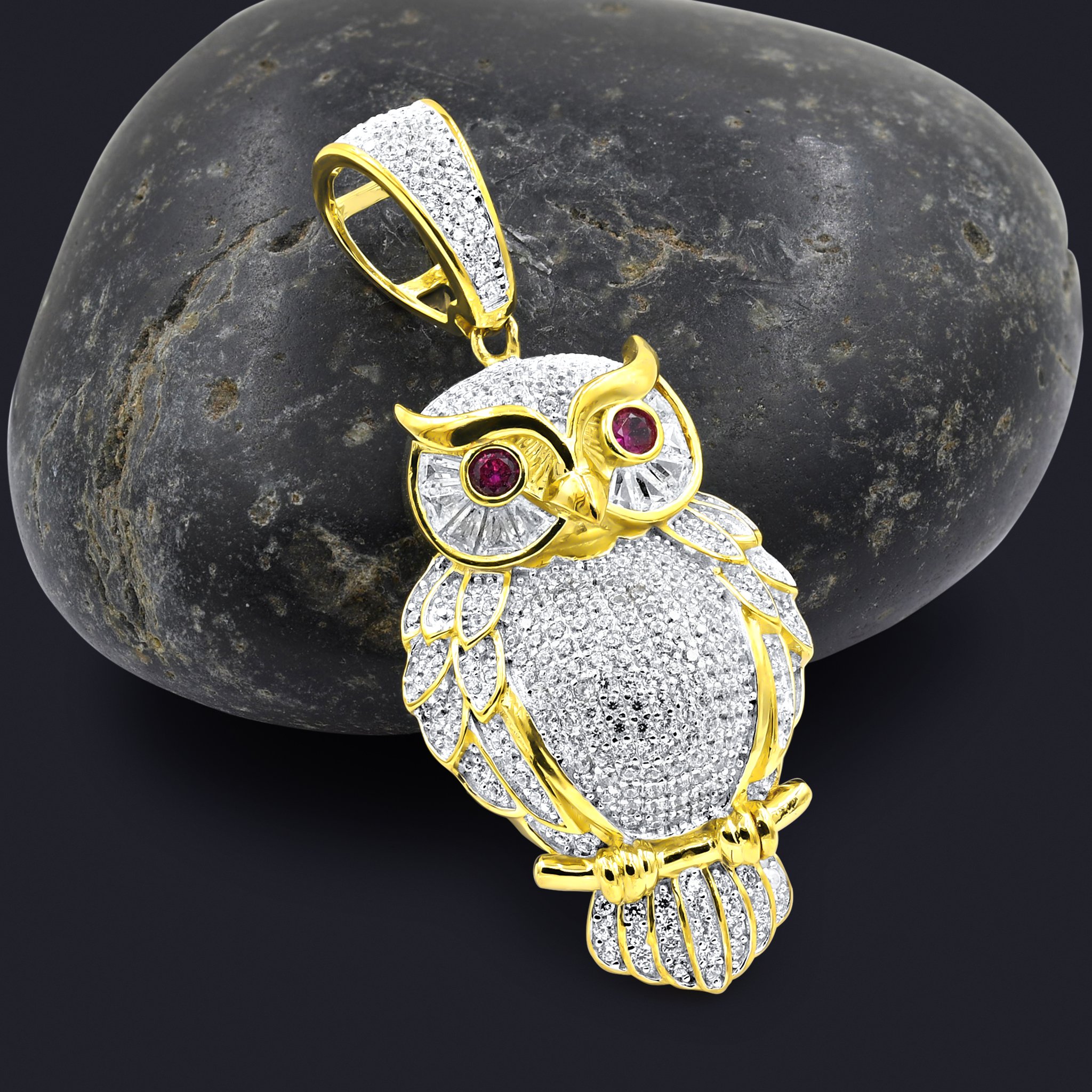 STRIX PENDANT I 9215972 featuring an intricate owl design in 925 sterling silver with sparkling cubic zircon stones.