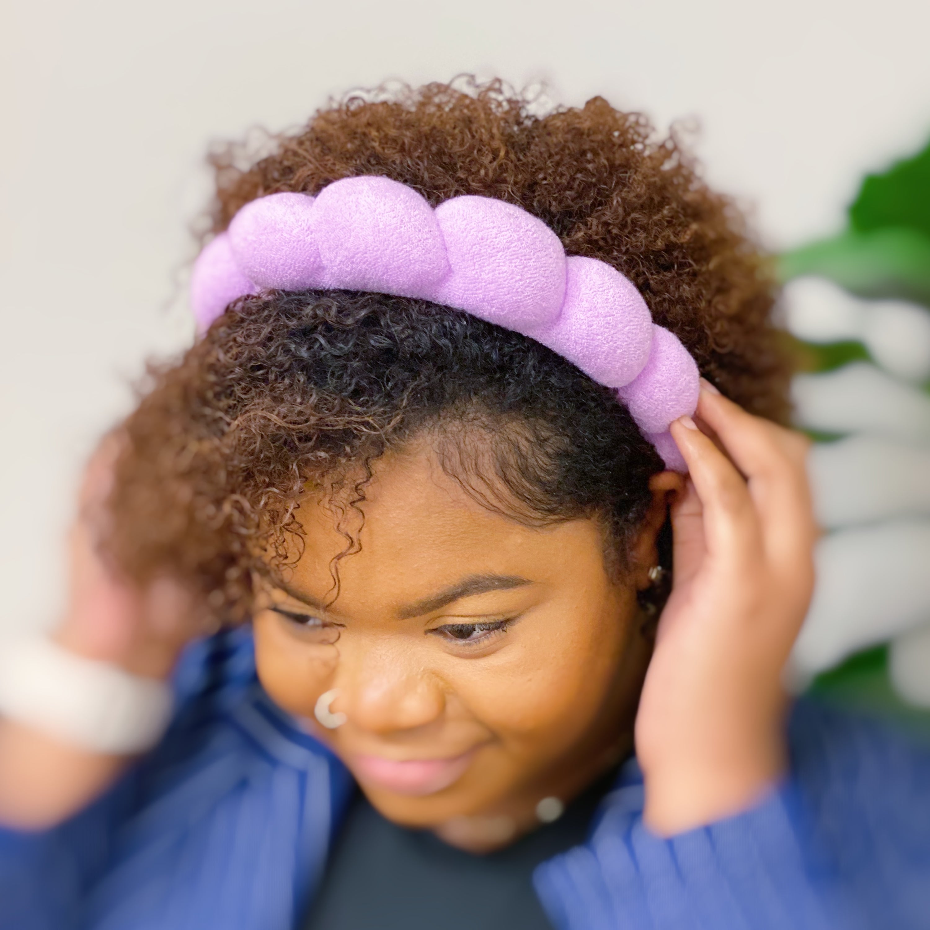 Terry Puffy Soft Headband in playful scalloped design, made of soft terry cloth fabric, perfect for casual and spa use.