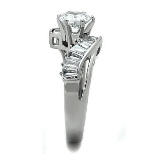 TK1533 High Polished Stainless Steel Ring featuring a clear AAA grade CZ stone, showcasing its elegant design and shiny finish.