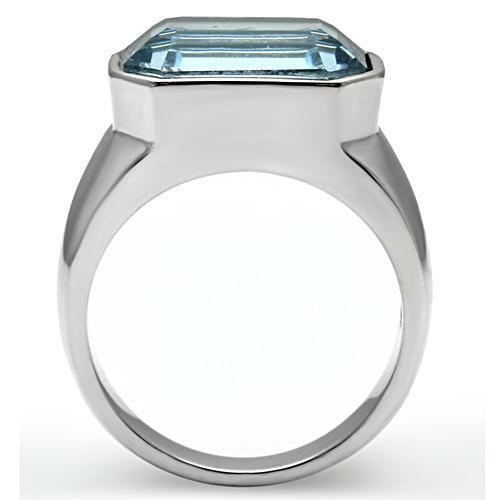 TK527 High Polished Stainless Steel Ring featuring a Sea Blue Top Grade Crystal, showcasing its elegant design and shine.