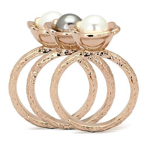 TK852 IP Rose Gold Stainless Steel Ring featuring a multi-color synthetic glass bead, showcasing its elegant design and luxurious finish.