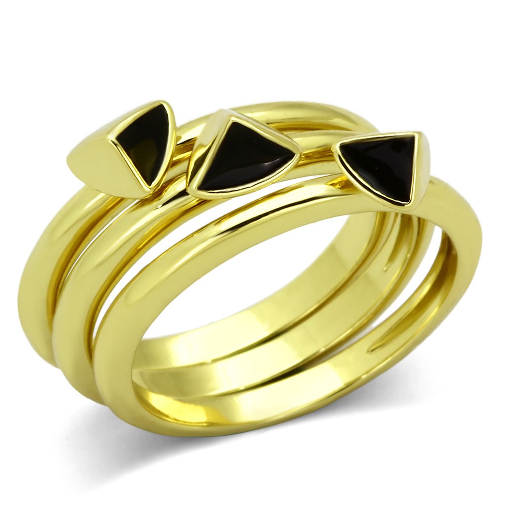 TK876 IP Gold Stainless Steel Ring featuring a jet epoxy center stone, showcasing its elegant design and luxurious finish.