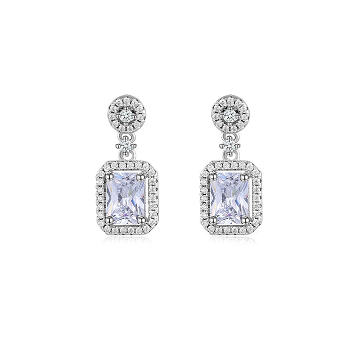 Twilight Sparkling Halo earrings made of 925 sterling silver with white gold surface and white topaz stones, showcasing elegance and sparkle.