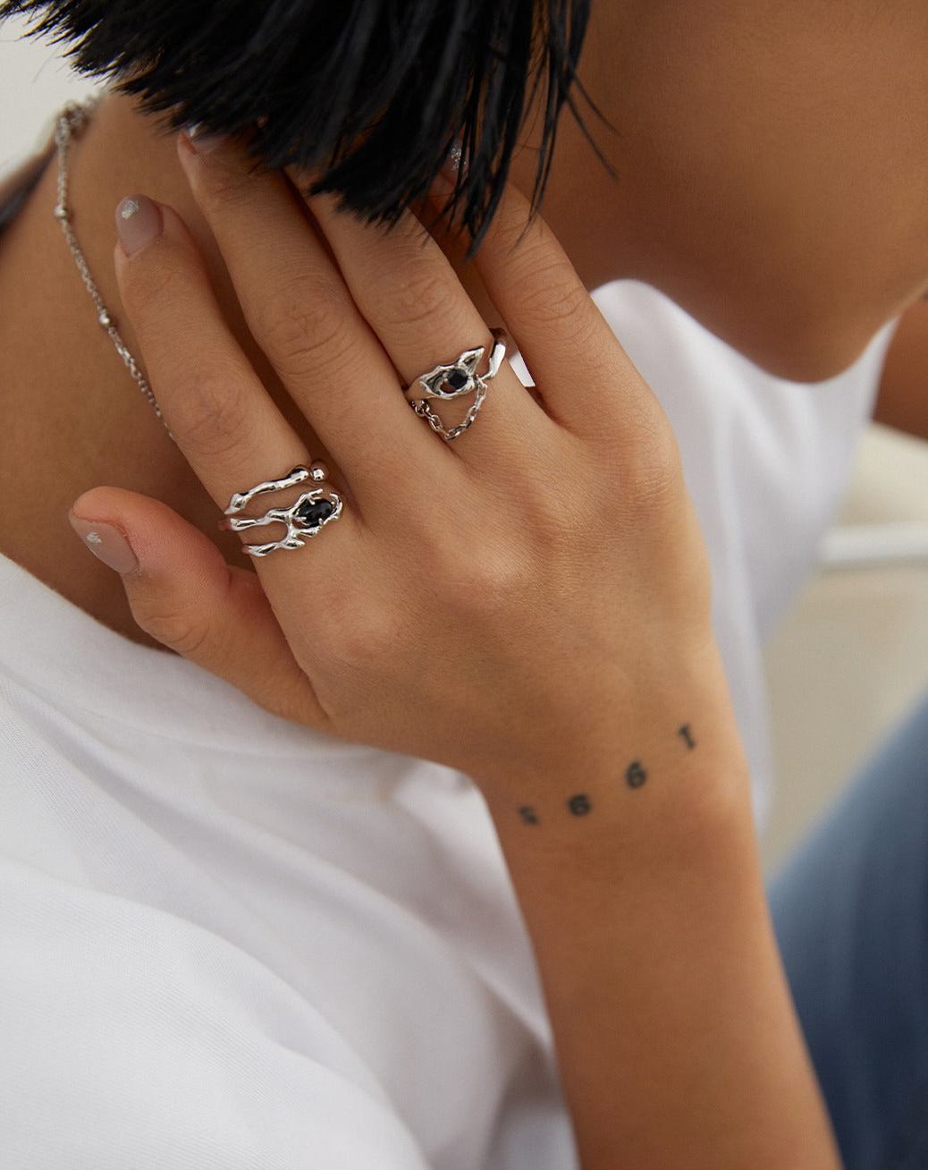 Whimsical Branch Adjustable Silver Ring with irregular design and synthetic crystal, showcasing vintage gold and platinum finishes.