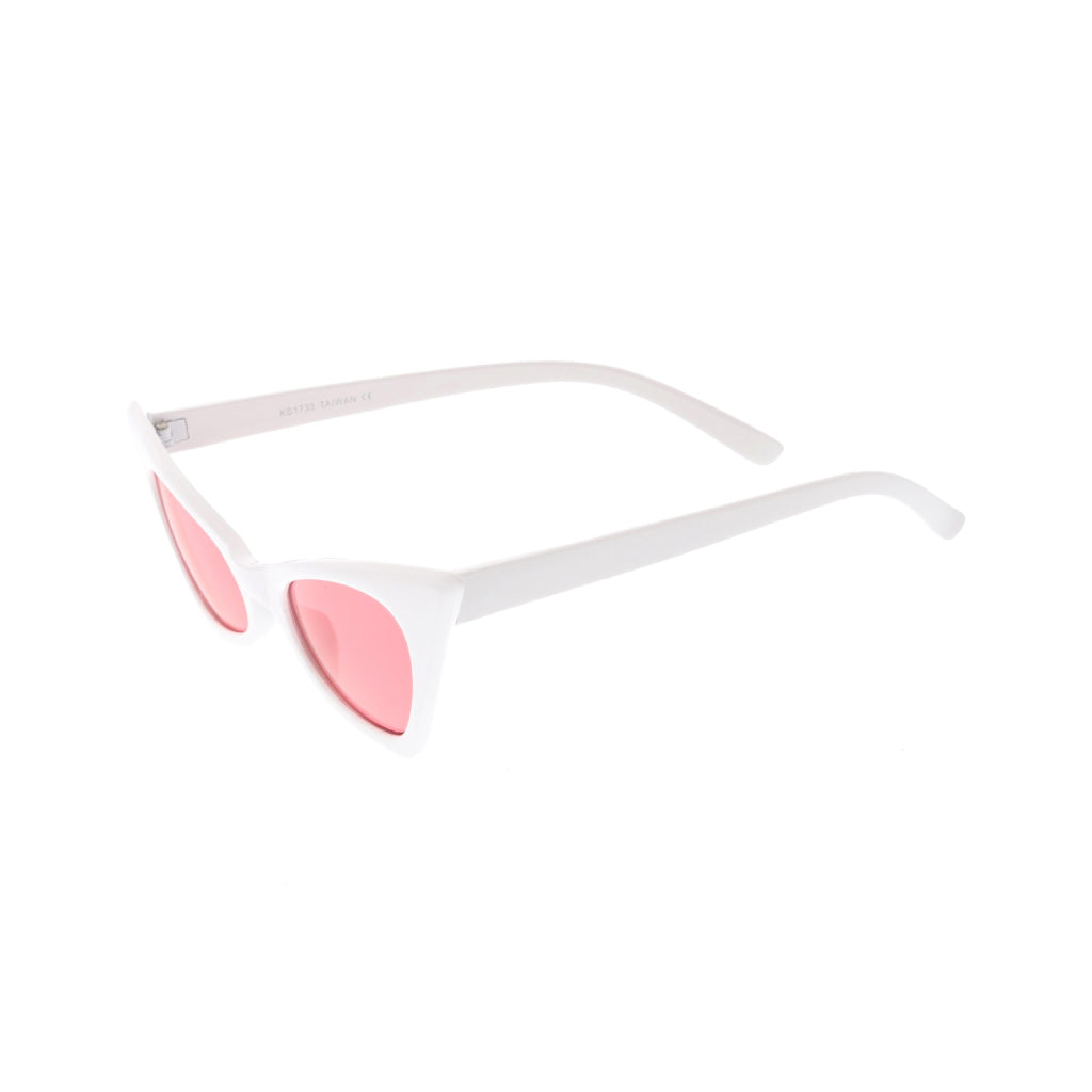 Women’s White & Hot Pink Retro Cat-Eye Sunglasses showcasing a stylish cat-eye design with vibrant colors.