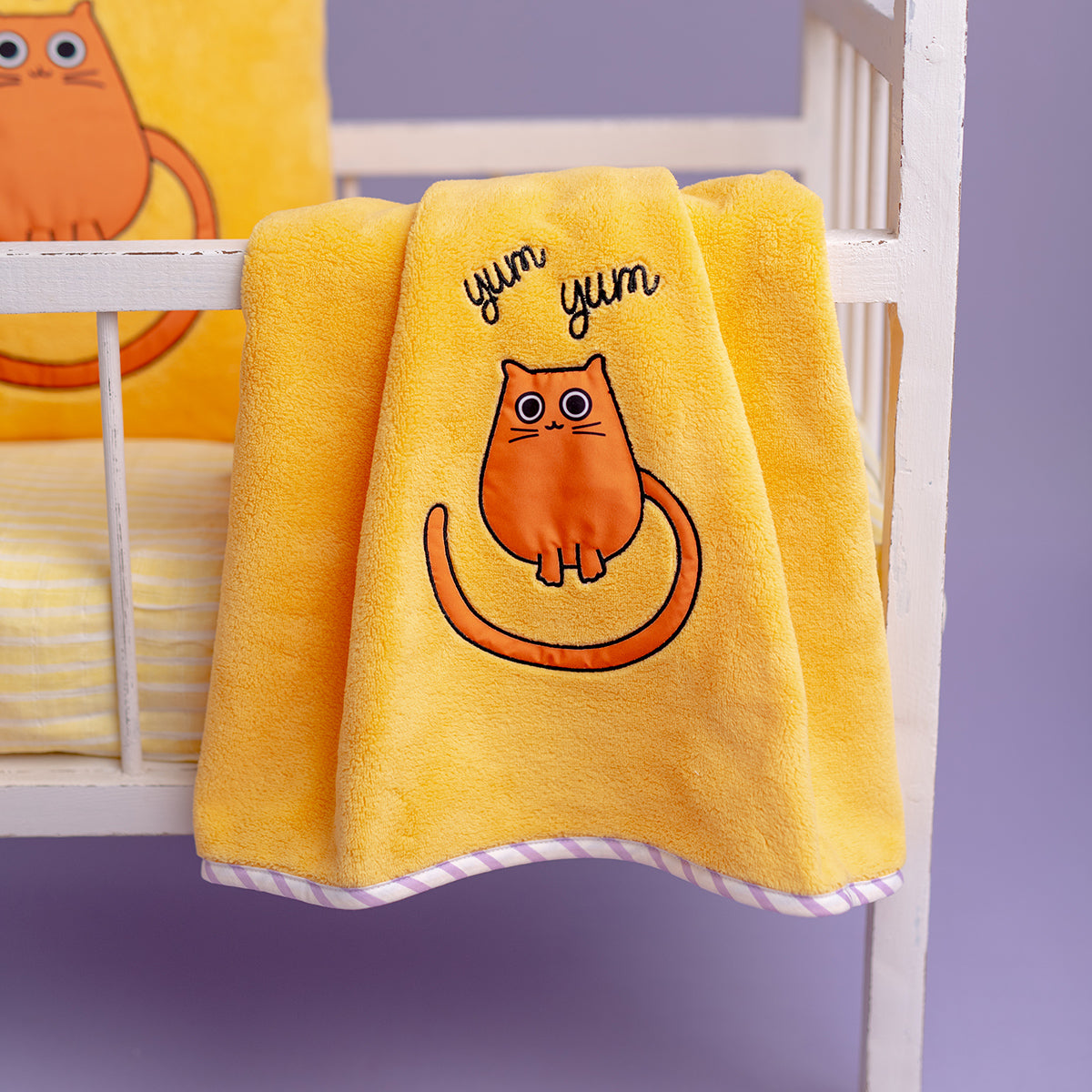 Milk&Moo Tombish Cat Babydecke in beruhigendem Orange mit Katzenmuster, ideal für Babys und Kleinkinder.