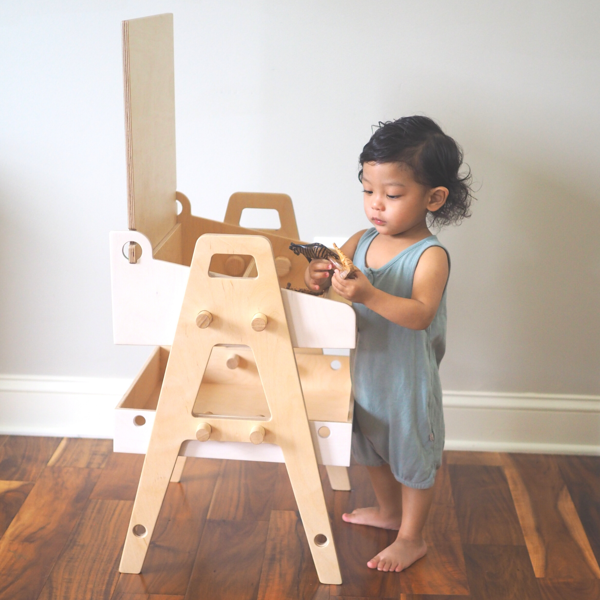 Montessori Chalkboard Art Table featuring a spacious chalkboard top and storage box for art supplies, designed for children's creativity.