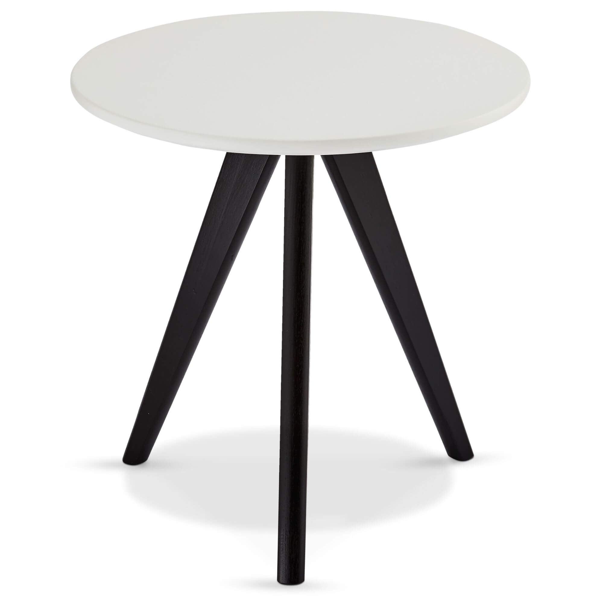 Round white and black coffee table with lacquered oak legs, stylish and modern design, perfect for coffee breaks.