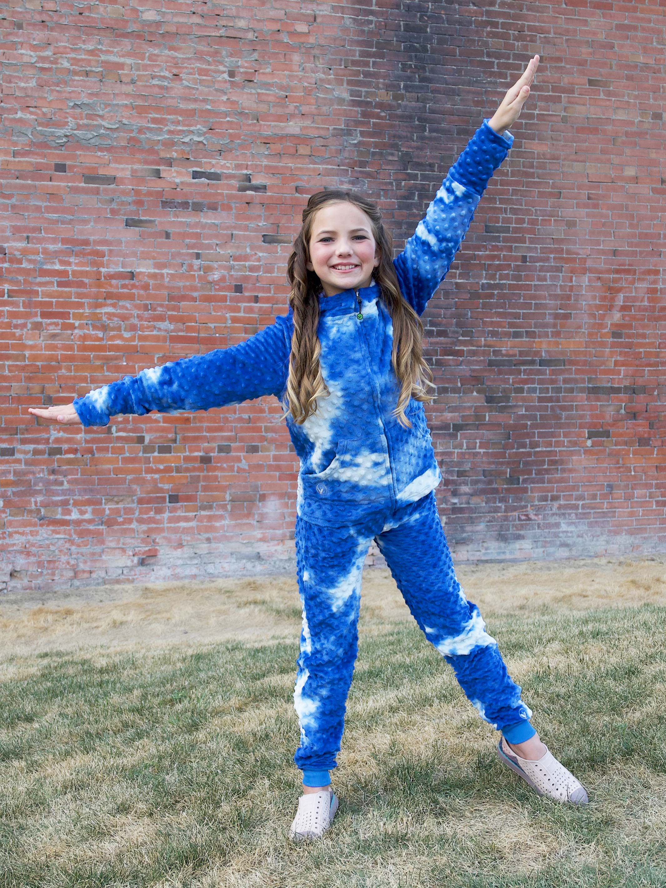 Girls Joggers 2 Pack featuring Very Peri Tie Dye and Inspiration Blue designs, showcasing a cozy and stylish look for young girls.