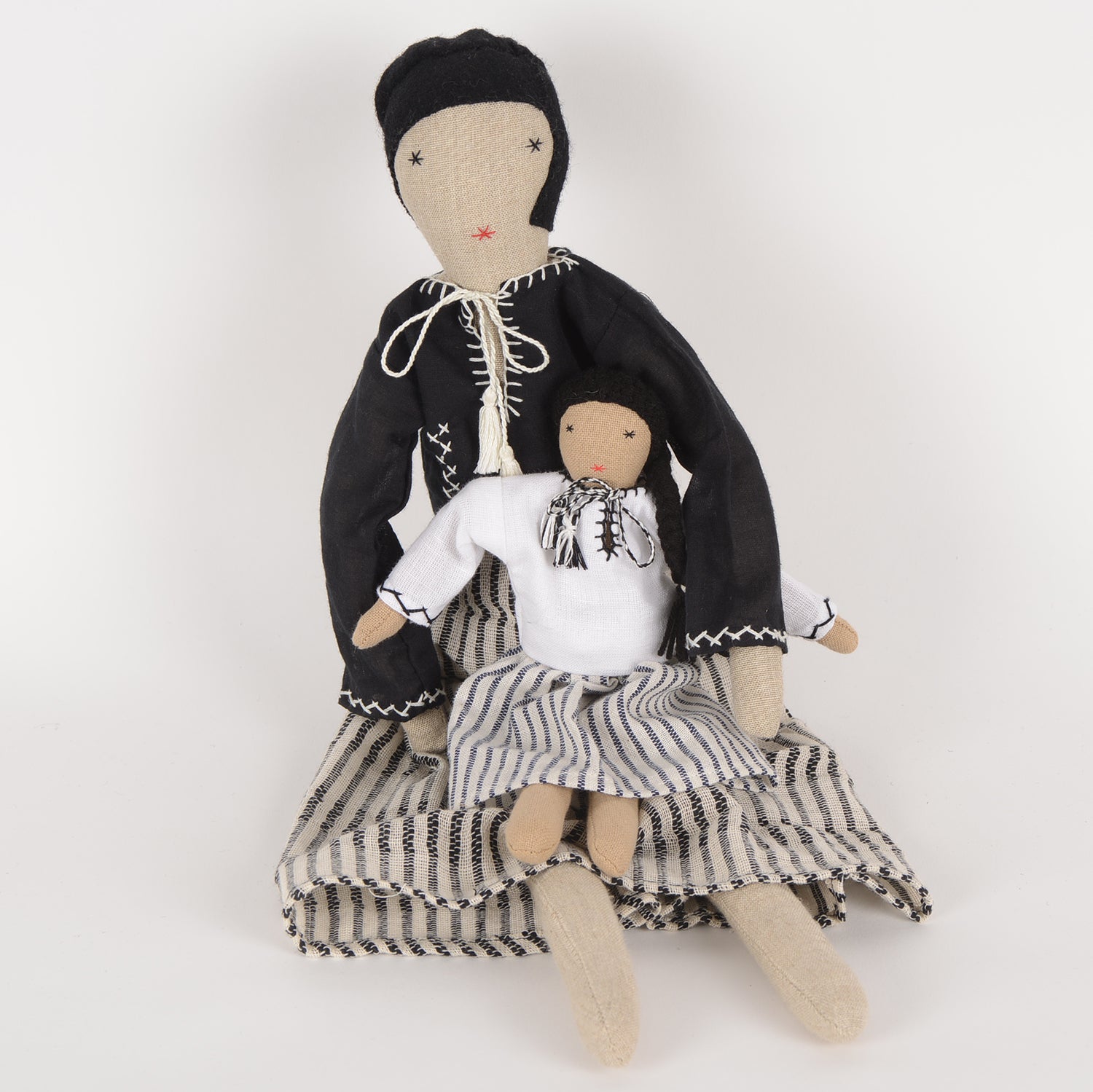 Maya Mom&Mini doll set featuring a beautifully crafted mother doll in a long skirt and blouse, alongside a petite version with a braid, both showcasing Afghan artistry.