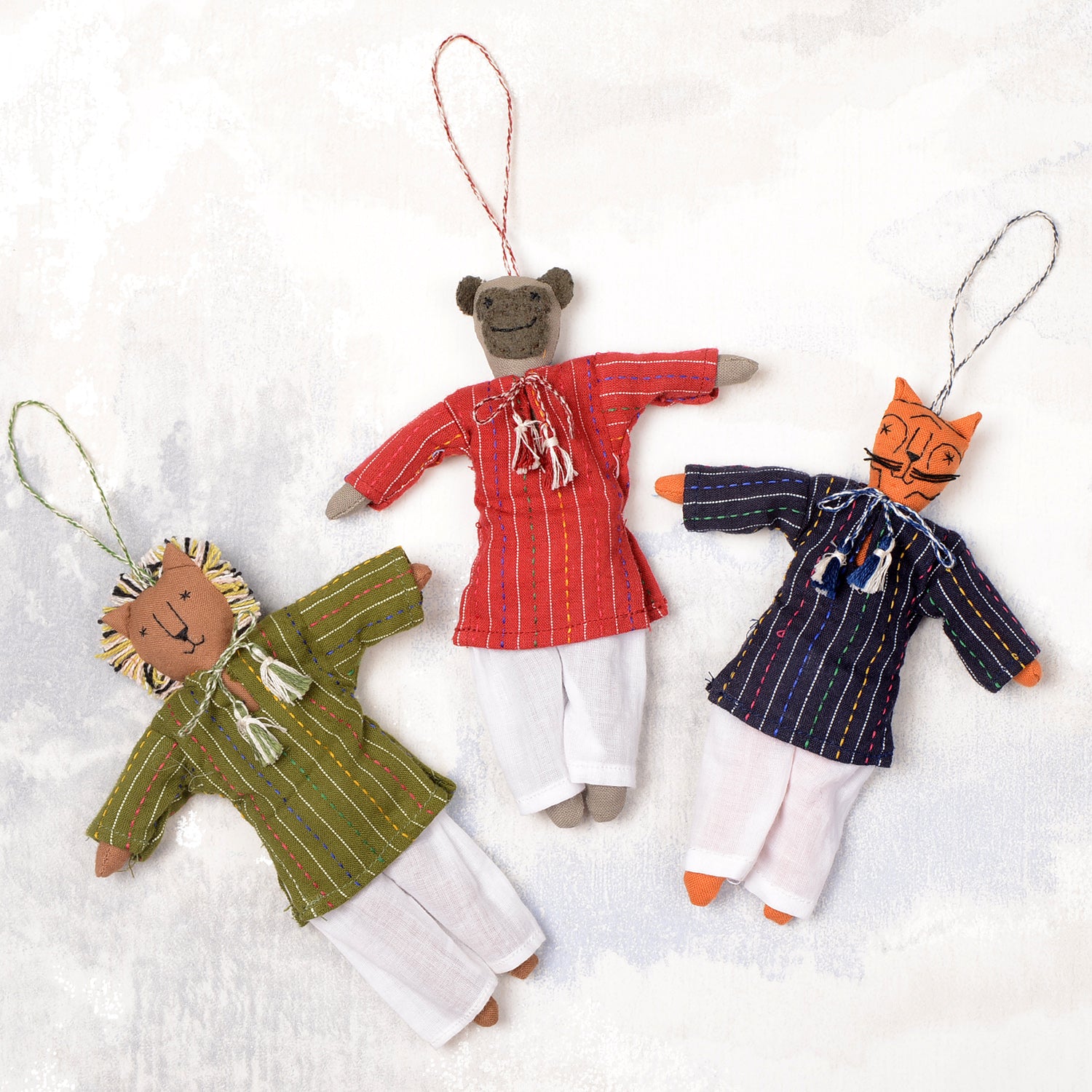 Eco-friendly Orn_Djour doll hanging for festive home decoration, featuring vibrant colors and intricate design.