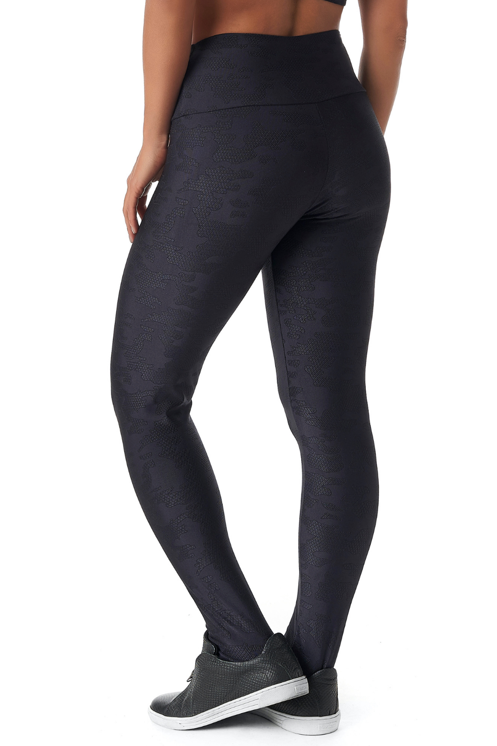 A pair of stylish Everyday Leggings featuring a textured zig zag fabric, high-waisted design, and a flattering fit, perfect for any activity.