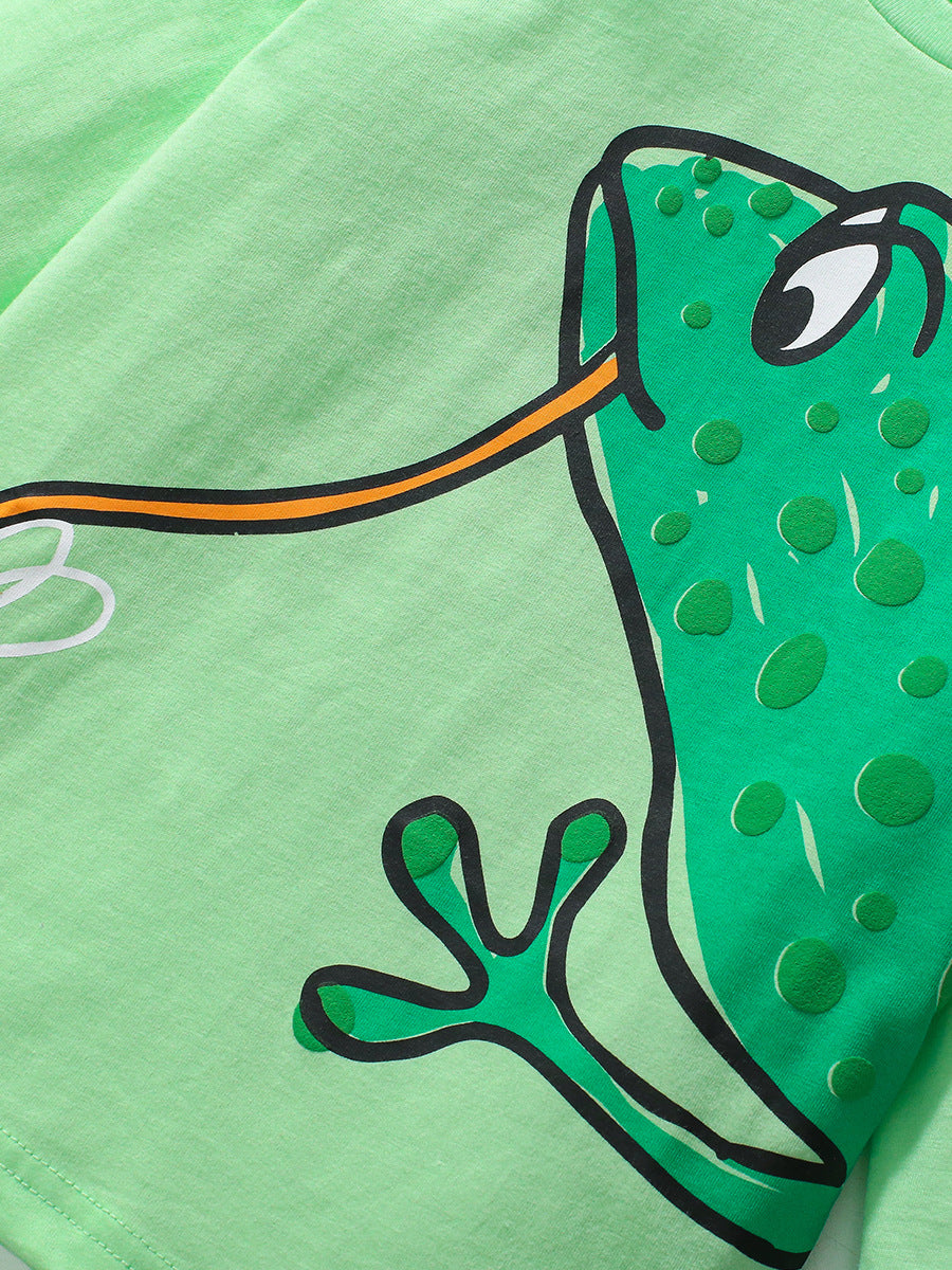 Green long sleeves t-shirt featuring a playful frog print, perfect for kids in spring and autumn.