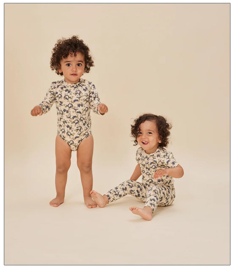 Autumn New Arrival Baby Unisex Long Sleeves Crew Neck Rompers in various colors with animal and fruit patterns.