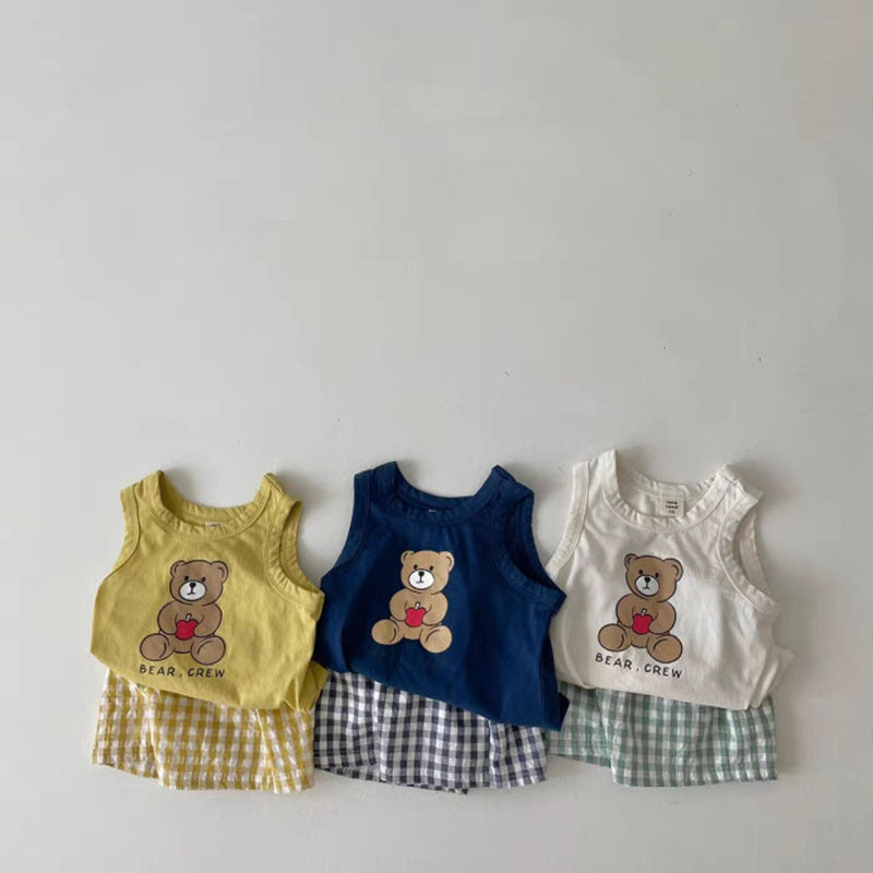 Baby Bear Print Pattern Tops with Plaid Shorts Sets in various colors, showcasing a playful design suitable for infants and toddlers.