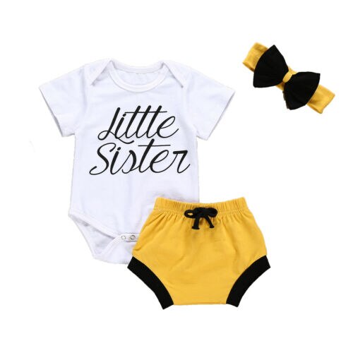 Baby outfit with "Little Sister" text